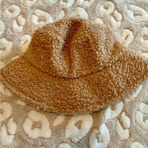 Sherpa Teddy Bucket Hat